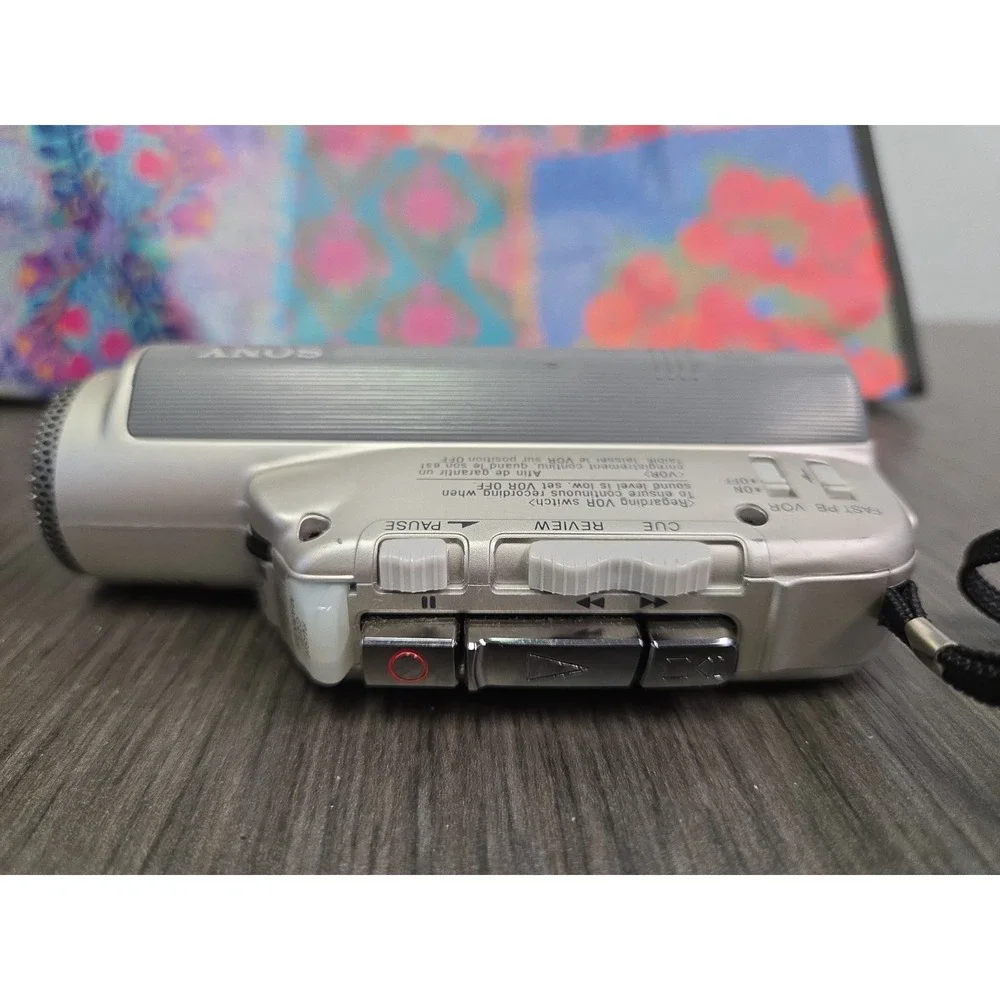 Sony Microcassette M-100MC Silver Handheld Microcassette Clear Voice Recorder